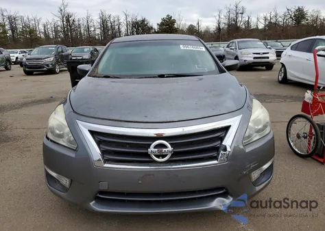 2015 Nissan Altima 2.5 из США, поврежденный, VIN 1N4AL3AP6FC298978